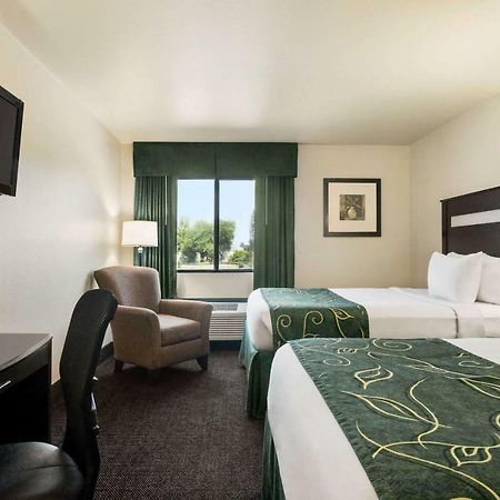Hotel Baymont By Wyndham Glenwood Extérieur photo