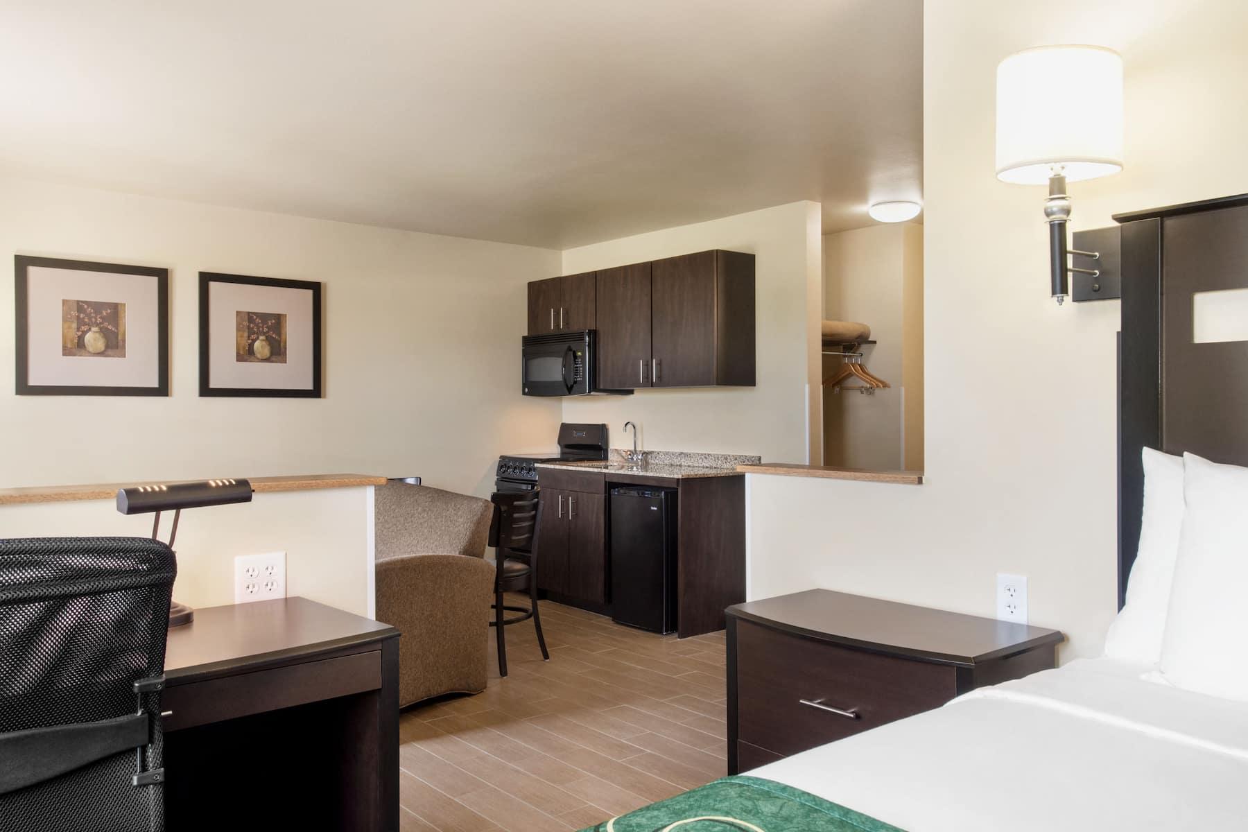 Hotel Baymont By Wyndham Glenwood Extérieur photo
