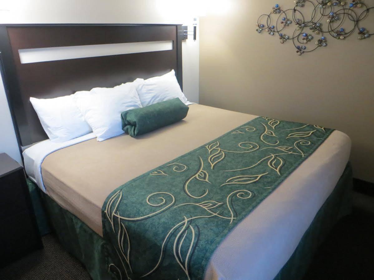 Hotel Baymont By Wyndham Glenwood Extérieur photo